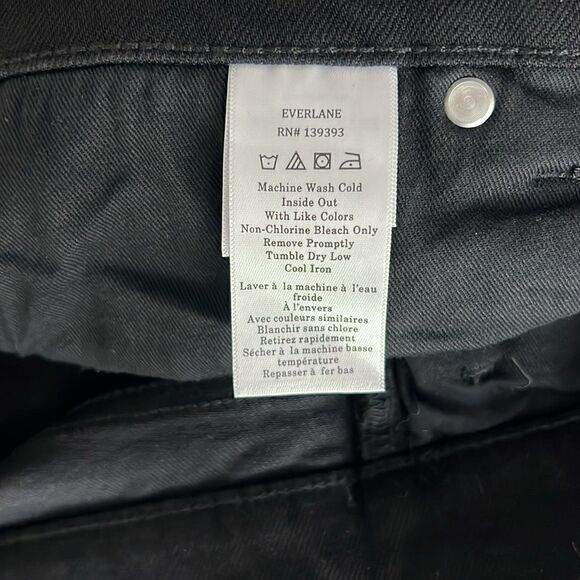 NWT Everlane The Relaxed 4-Way Stretch Organic
Jean | Uniform Black Size 33 X 32 - Picture 8 of 15